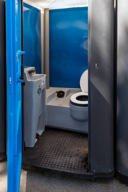 Best Luxury portable toilet rental  in Coram, NY